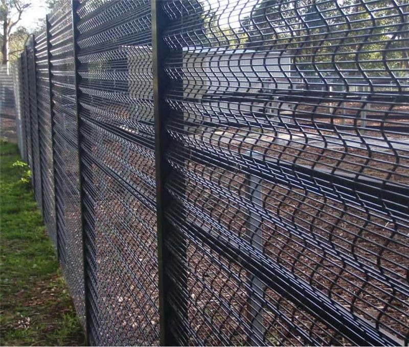 Corromesh 358 Fencing